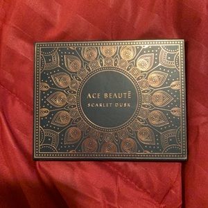 Ace beauty scarlet dusk palette